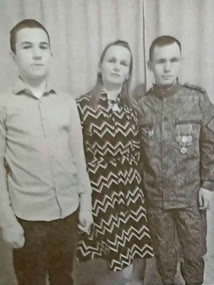 Анна Владимировна с сыновьями